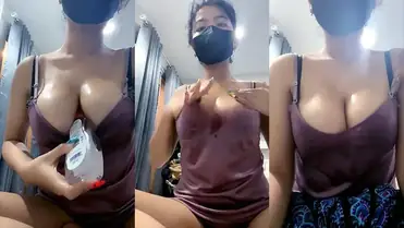 DMX AwwBabyy Remas Toket Gede Sambil Melet Melet Basah