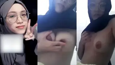 Ukhti Berkacamata Toket Jumbo Pamer Memek Basah WOT